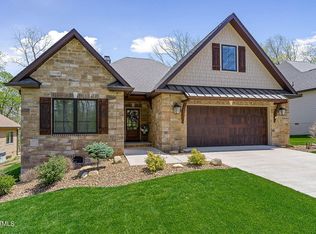 61 Oak Leaf Cir, Fairfield Glade, TN 38558