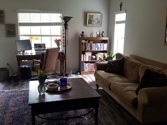 3rd image of 4642 Chatterton Way