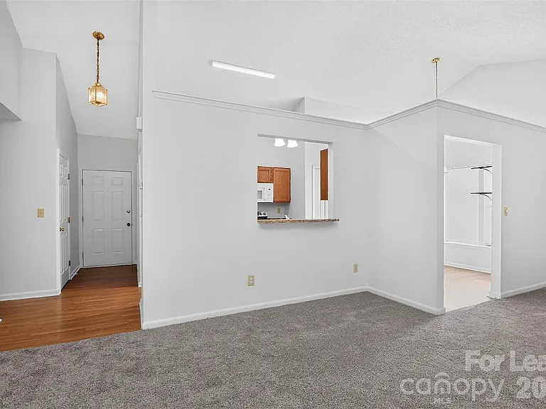 3411 Pondridge Ct — Photo 7