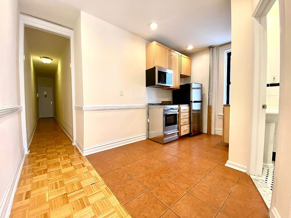 1st image of 230 E 78th St APT 24
