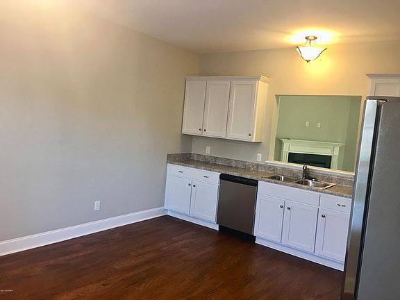 3rd image of 2320 A Chavis Dr
