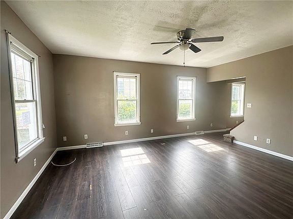 3rd image of 1515 Marion Ave
