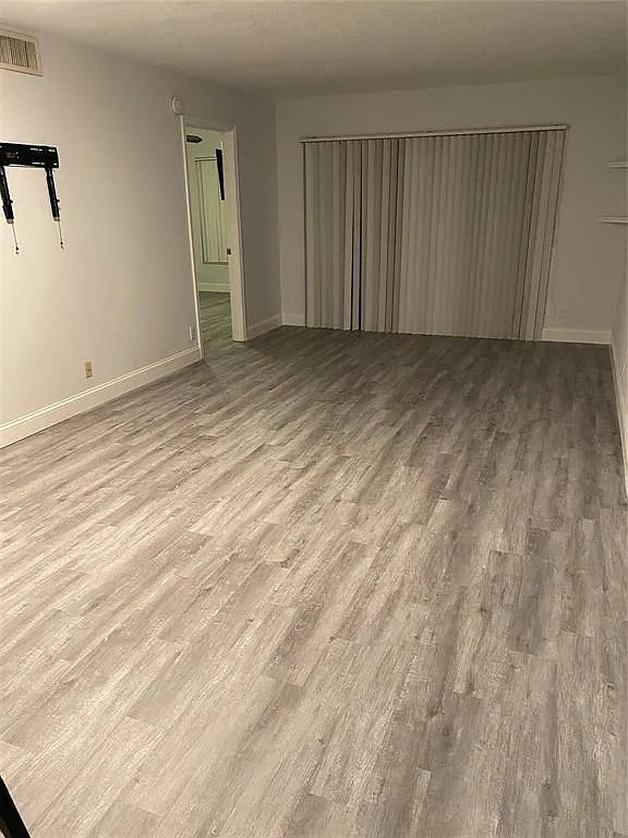2 bed, 2.0 bath, 920 sqft, $2,600 — Photo 4