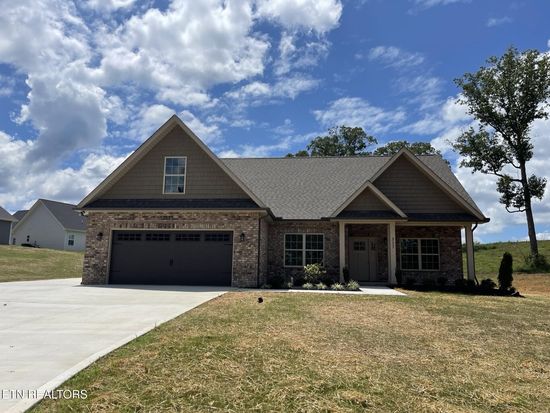 317 Red Rock Rd, Clinton, TN 37716