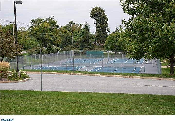 2nd image of 990 Fernhill Rd