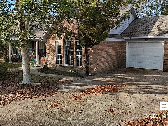 3rd image of 515 Juniper Place Dr