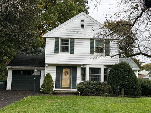 2nd image of 17 Elizabeth St