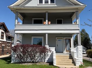 450 S 4th St #1, Aurora, IL 60505