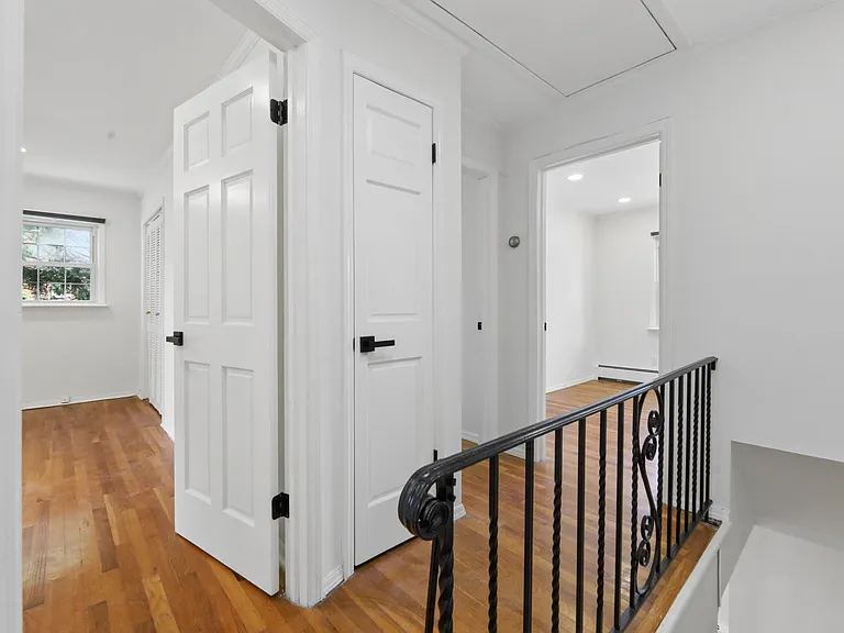 81 Cortlandt Pl — Photo 17