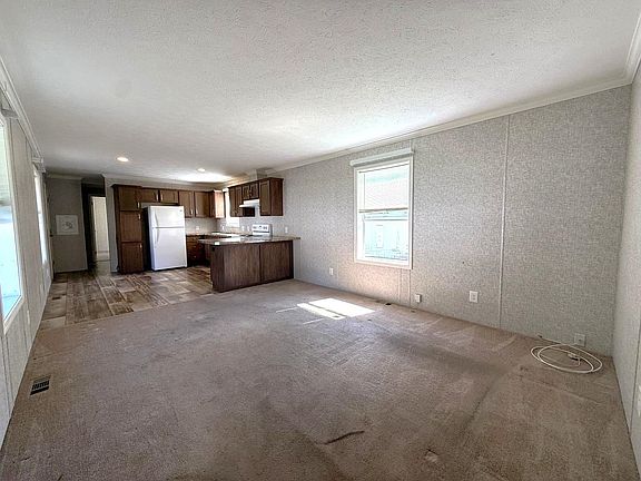 5th image of 23 Conifer Place