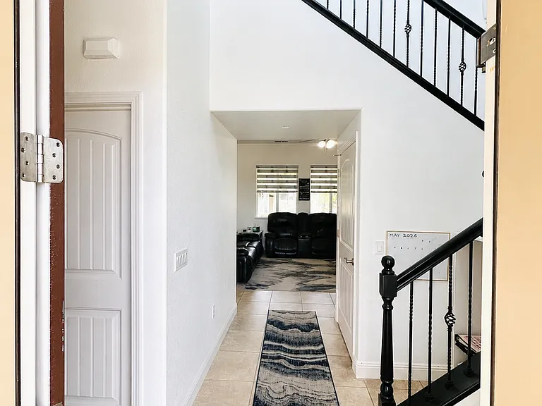 317 Wagon Wheel Dr — Photo 2