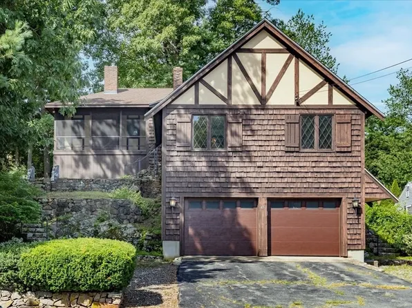 43 Ledgewood Dr, Danvers, MA 01923
