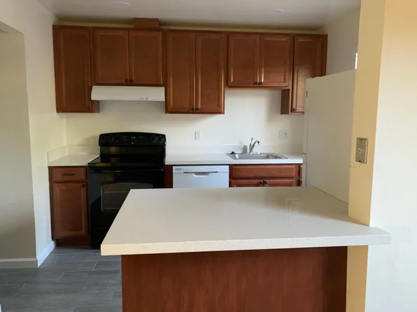 42 Camelback Ct, Pleasant Hill, CA 94523