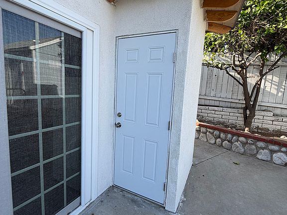 3rd image of 2147 E Baseline Rd