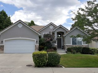 9634 N Temple Shadows Dr, Cedar Hills, UT 84062