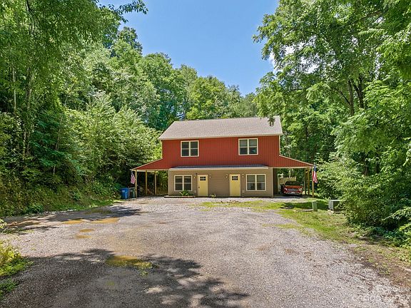4th image of 153 Grahl St