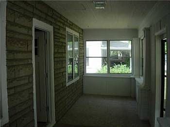 4th image of 312 Wallace Ave