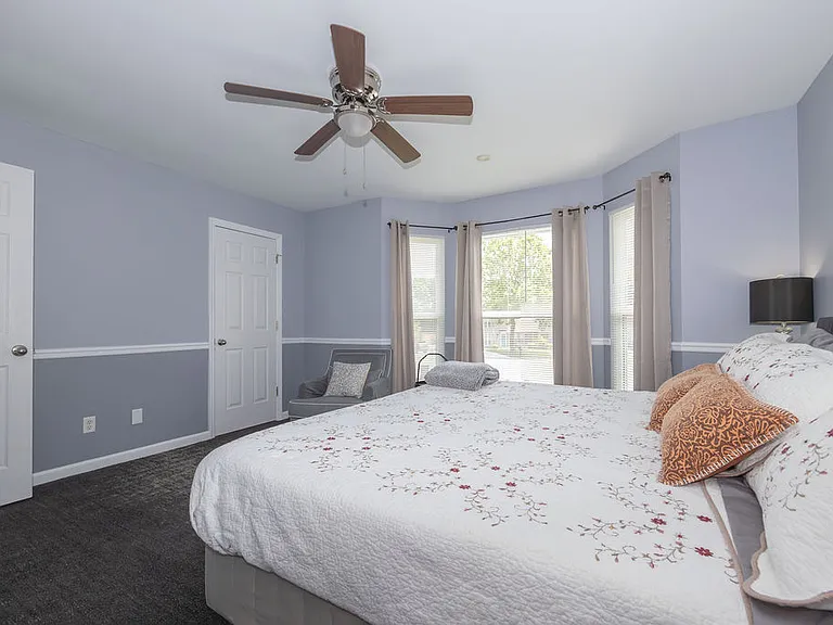1810 Violet Ct — Photo 12
