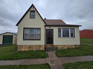 135 Ellison Ridge Rd, Flat Top, WV 25841