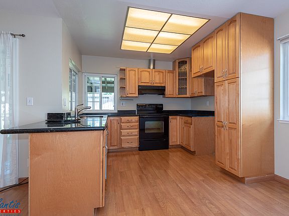 5th image of 6043 Meridian Ave