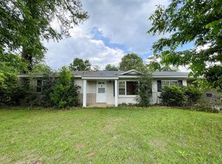 111 SE Rosewood Dr, Albany, GA 31705