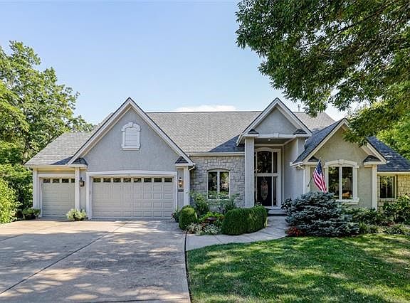 4th image of 15145 Pawnee Cir