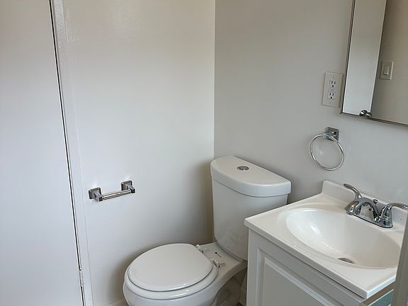5th image of 1427 10th St APT 6
