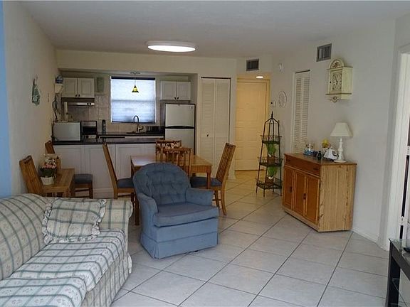 2nd image of 1011 Anglers Cv Unit 304