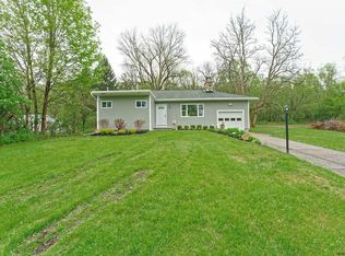 9 Meadow Ln, Mechanicville, NY 12118