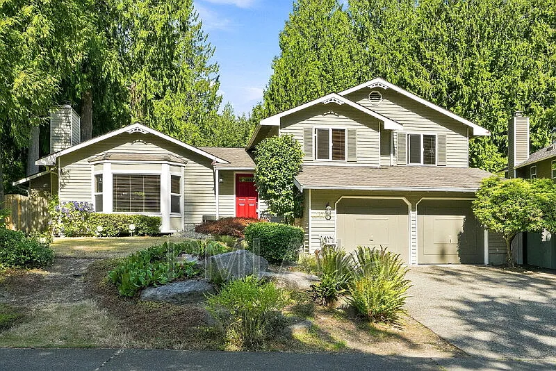 1231 225th Ave NE