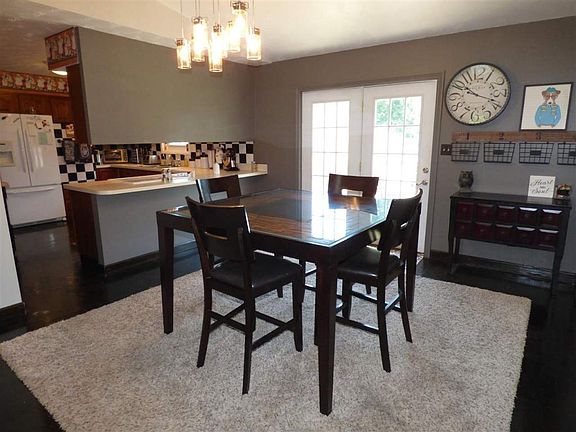 4th image of 51570 Carpenters Dr