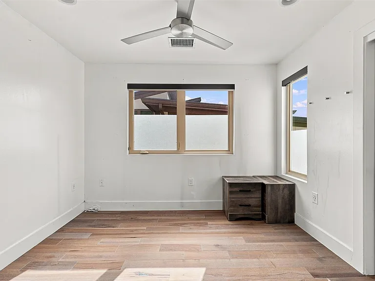 2800 Crest Ave #B — Photo 30