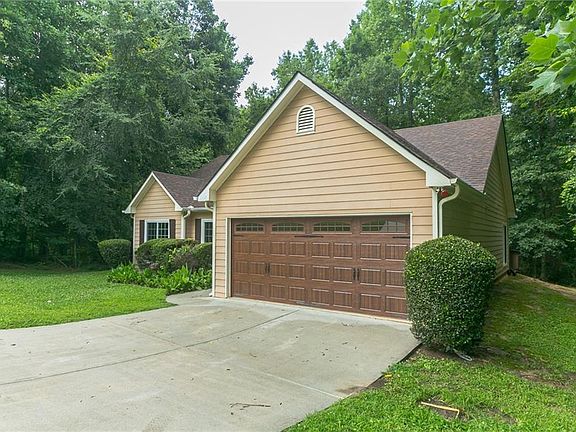 4th image of 8558 Misty Creek Cir