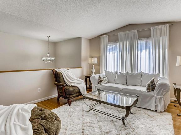 4th image of 580 Kendall Dr