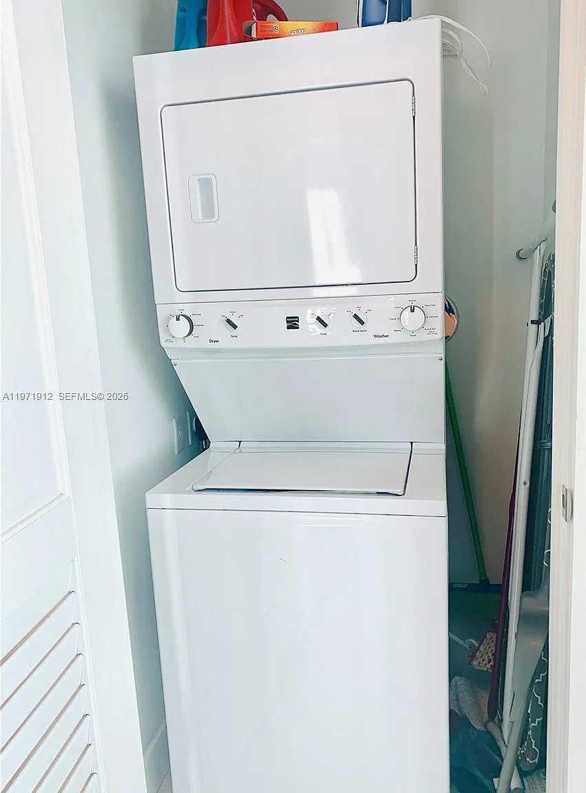 2 bed, 1134 sqft, $5,750 — Photo 3