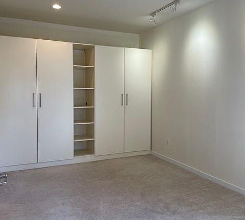 5th image of 199 Tiffany Ave APT 305