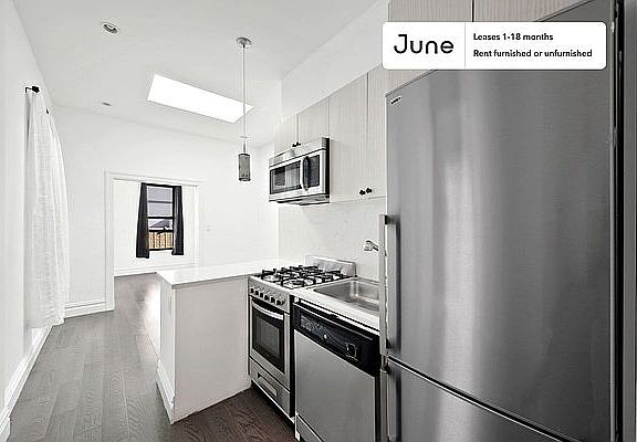 2nd image of 824 9th Ave #6RN