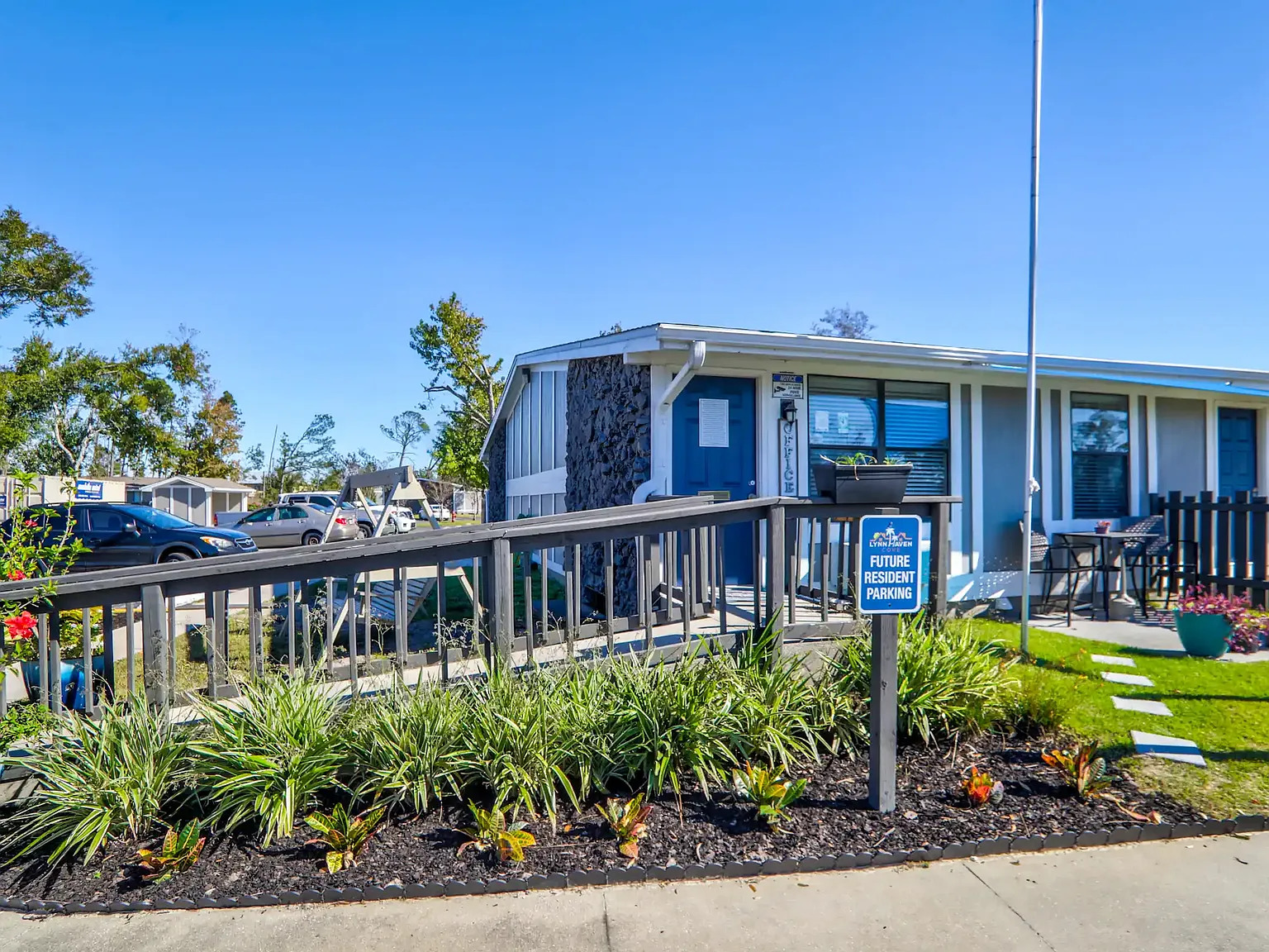Lynn Haven Cove — Photo 3