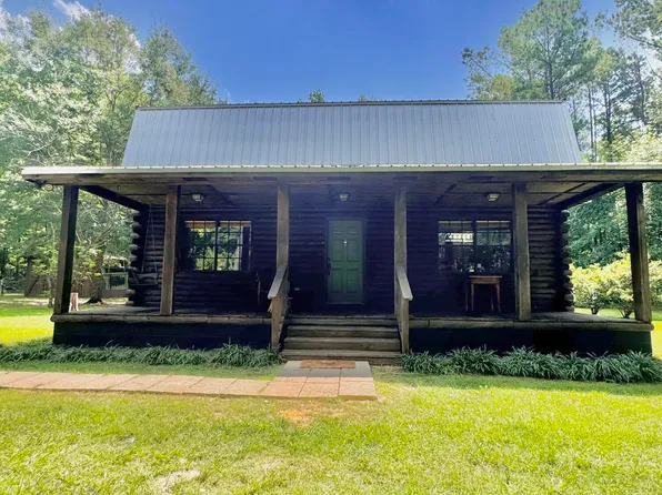597 Mhoon Valley Rd, West Point, MS 39773