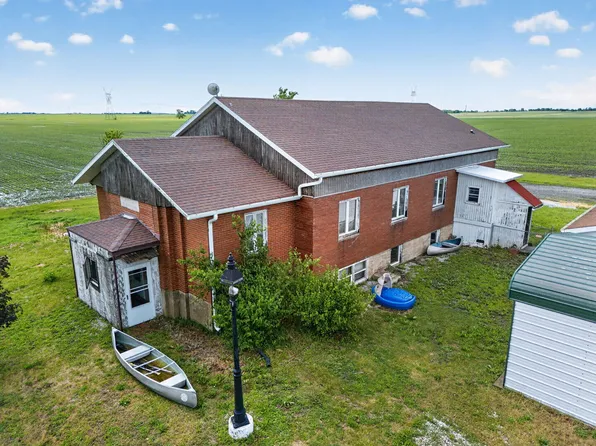 18015 N 2100 East Rd, Pontiac, IL 61764