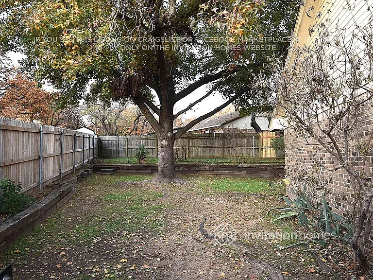 3908 Helmsford Dr — Photo 16