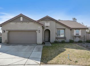 1100 N Linda Vista Ct, Visalia, CA 93291