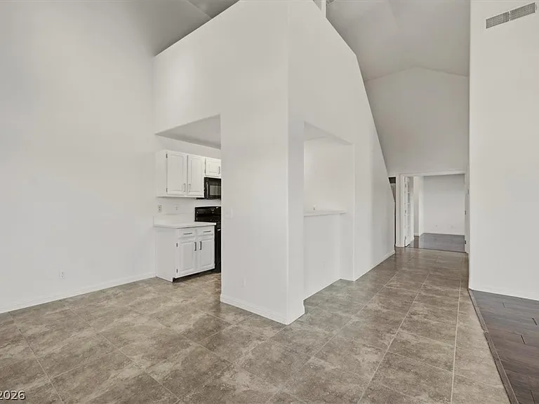 5125 W Reno Ave #2010 — Photo 3