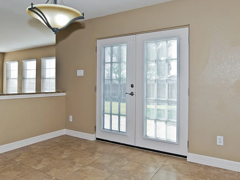 318 Kissimmee Dr — Photo 13