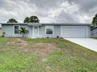 550 NW Cornell Ave, Port Saint Lucie, FL 34983
