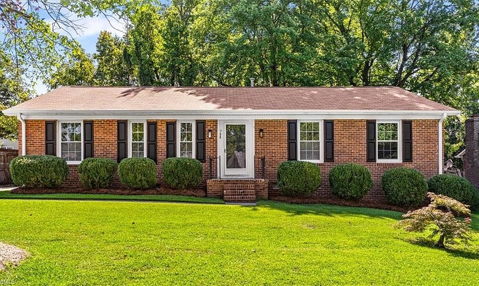 1st image of 708 Woodlake Dr