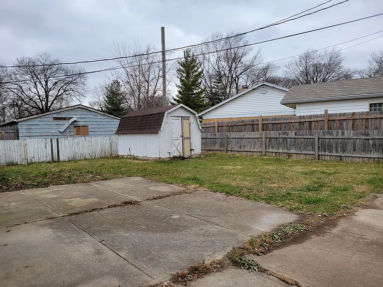 7404 E 34th Pl — Photo 12