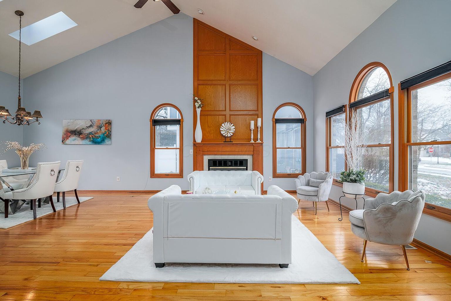 Listing photo 4 for 852 Watten Ln