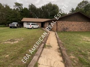 68 Twin Trees Dr #C, Defuniak Springs, FL 32433