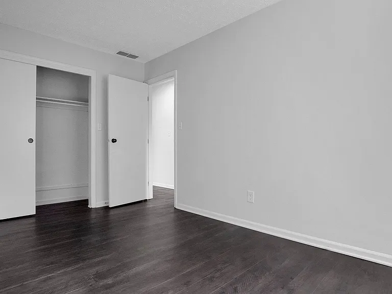 3323 Kristin Ct — Photo 13